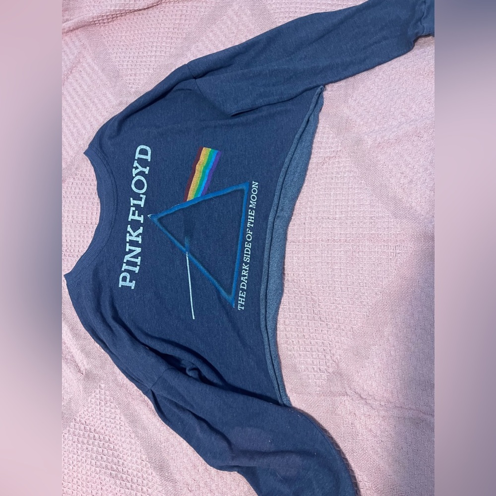 pink floyd blue long sleeve.